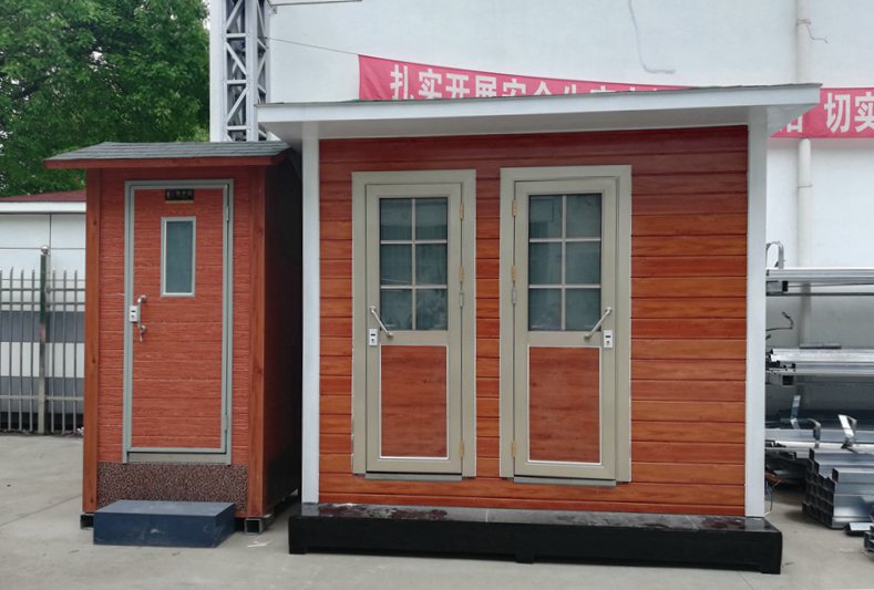 小型單間移動廁所